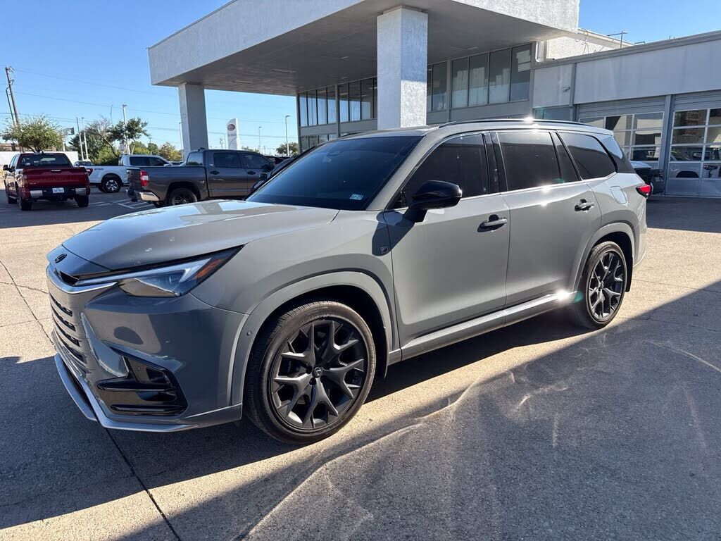 2025 LEXUS TX