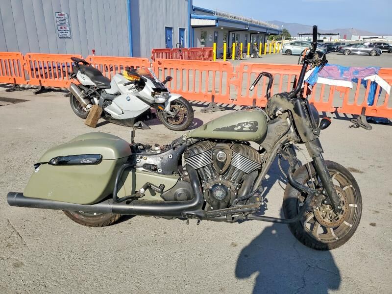 2025 INDIAN MOTORCYCLE Springfield Dark Horse