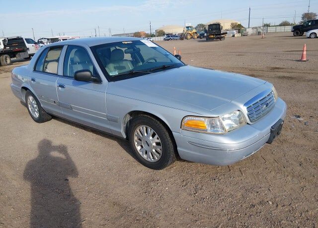 2003 FORD Crown Victoria