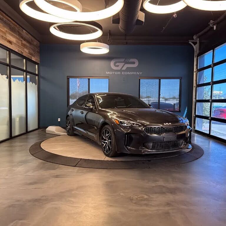 2022 KIA Stinger
