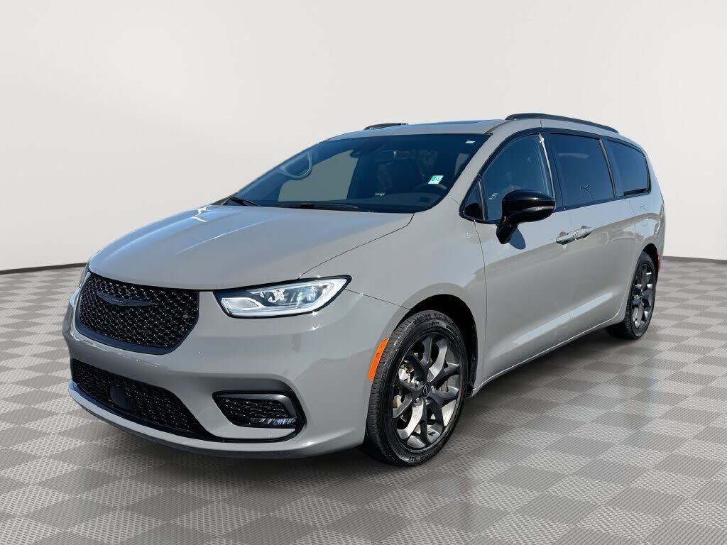 2025 CHRYSLER Pacifica