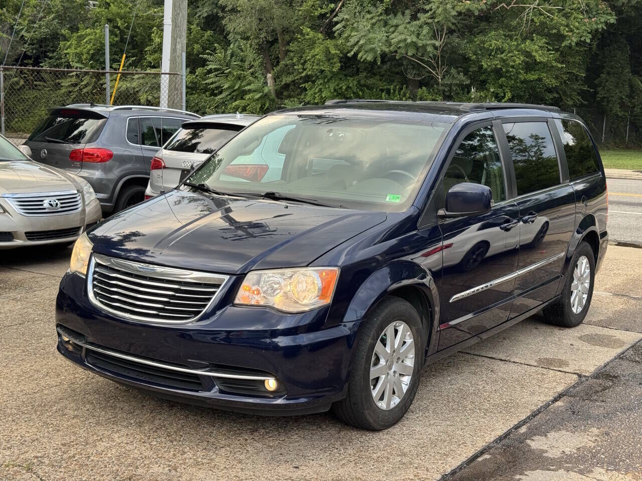 2012 CHRYSLER Town and Country