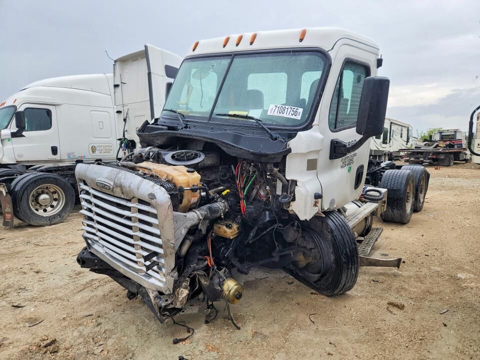 2019 FREIGHTLINER Cascadia