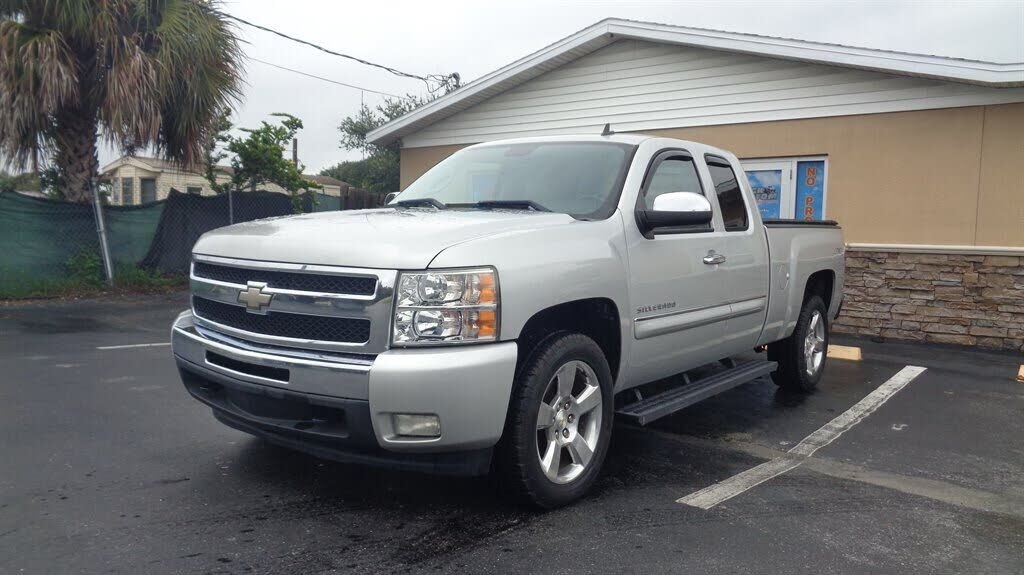 2011 CHEVROLET Silverado