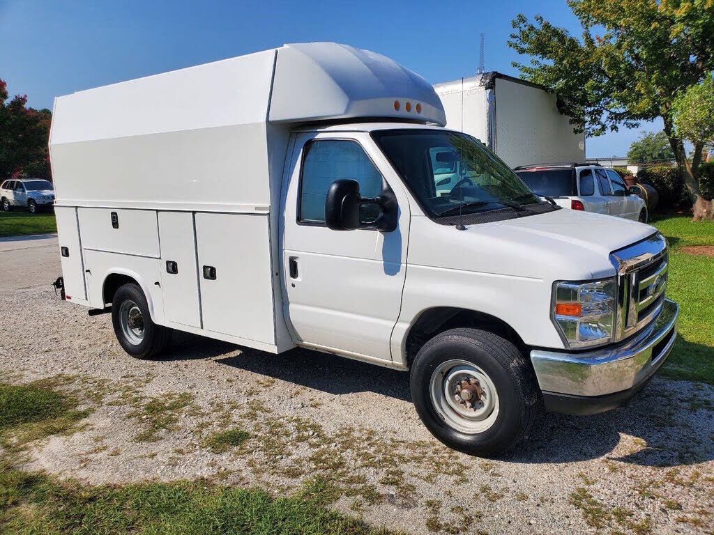 2018 FORD E-350