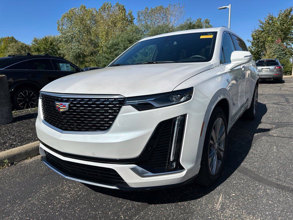 2025 CADILLAC XT6