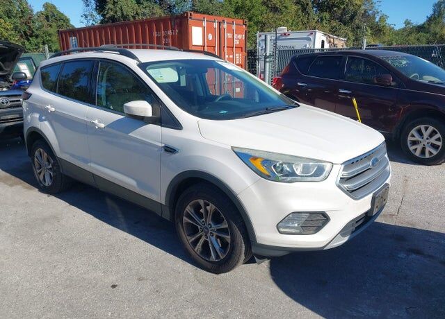 2017 FORD Escape
