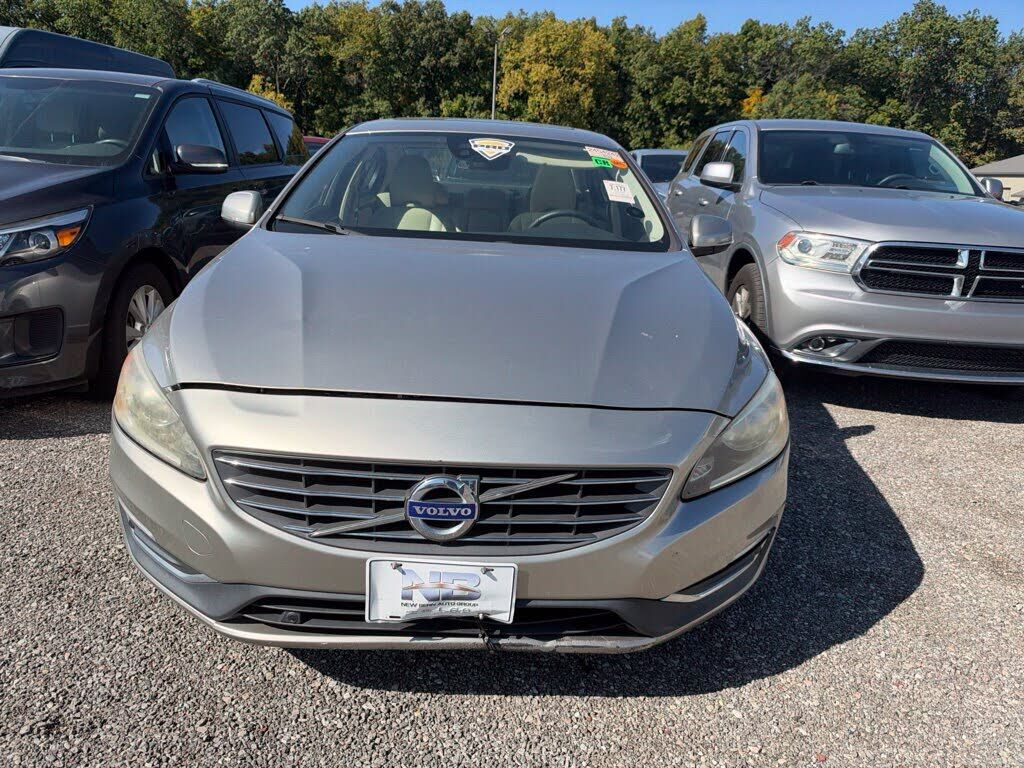 2016 VOLVO S60