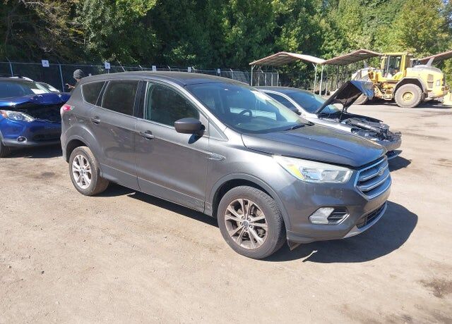 2017 FORD Escape