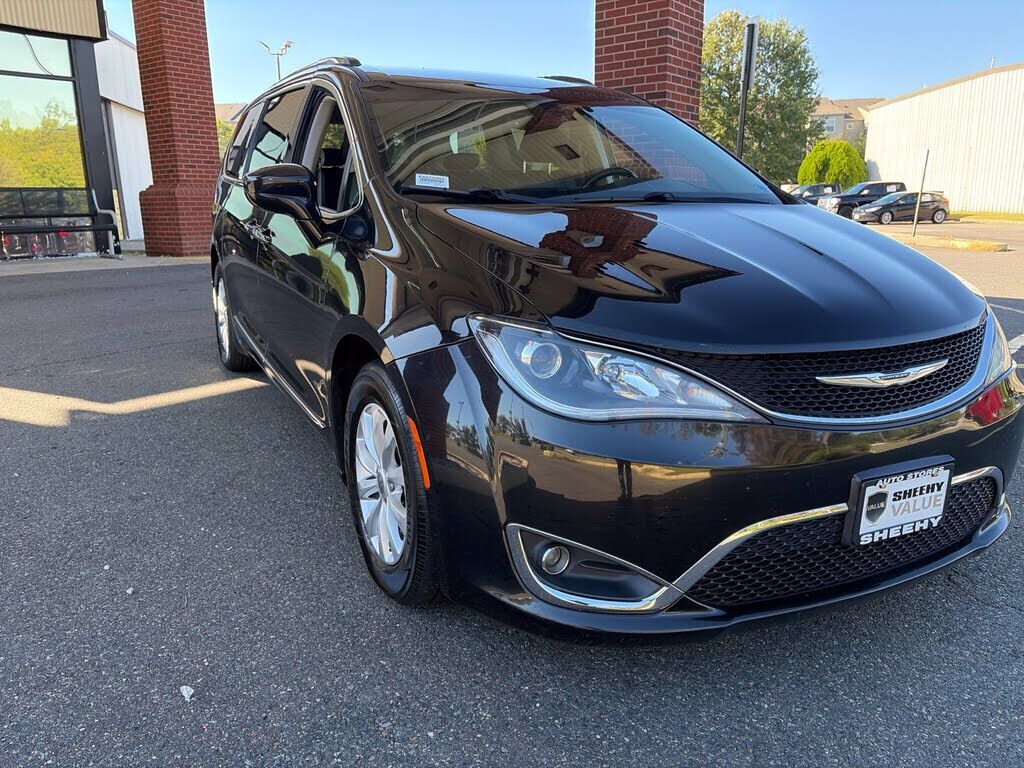 2019 CHRYSLER Pacifica