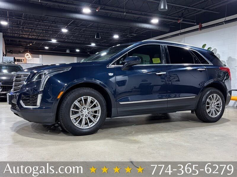 2017 CADILLAC XT5