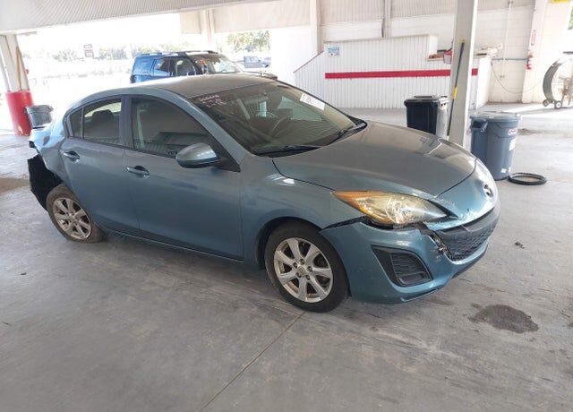2011 MAZDA Mazda3