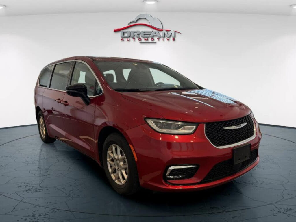 2024 CHRYSLER Pacifica