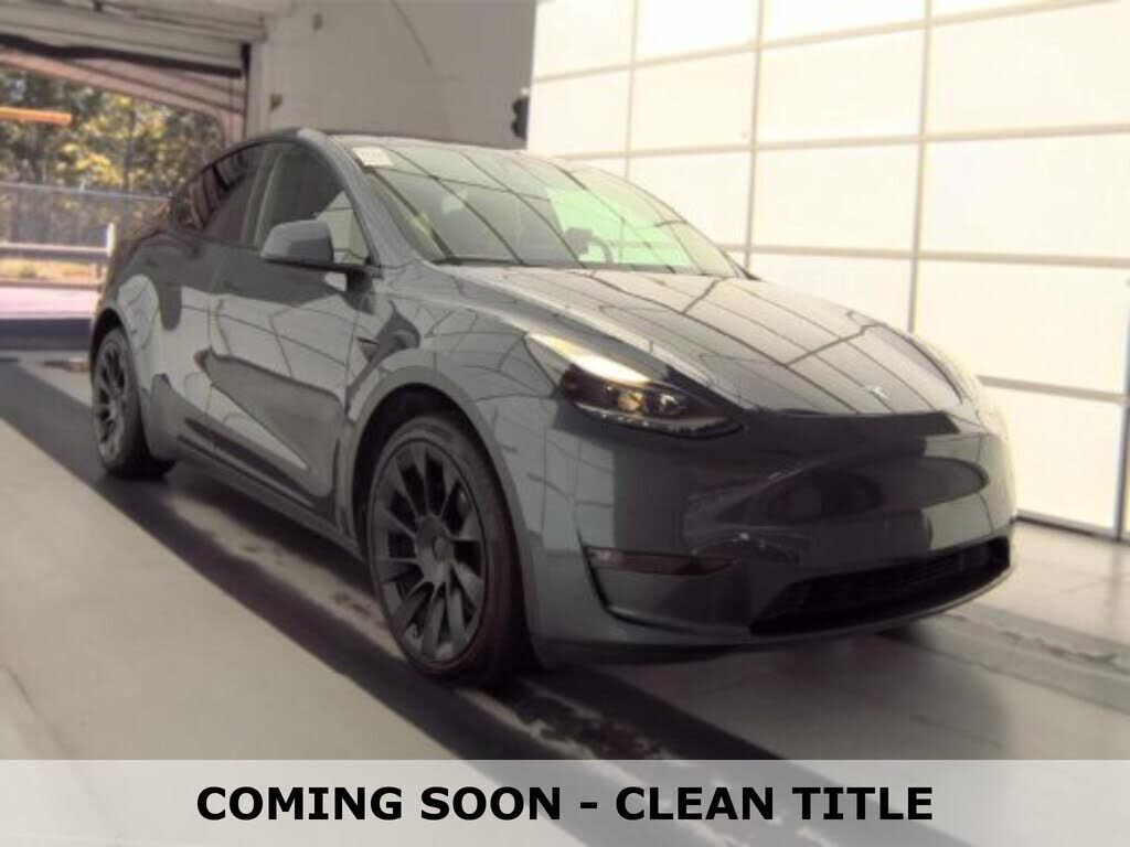 2023 TESLA Model Y