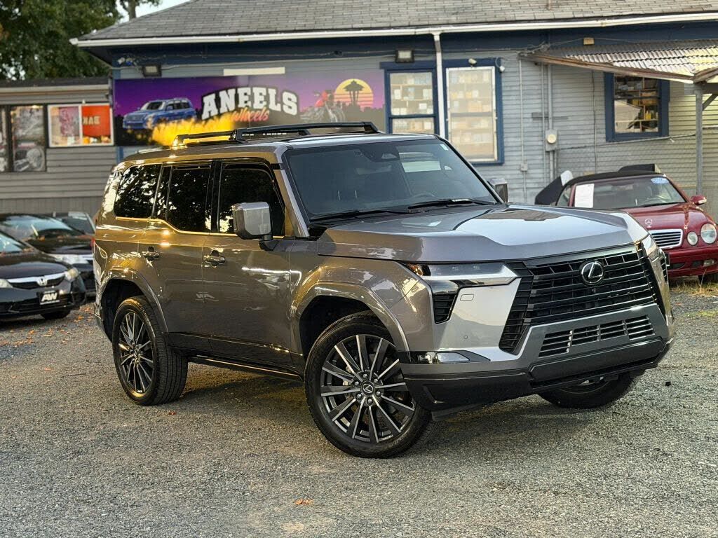 2024 LEXUS GX