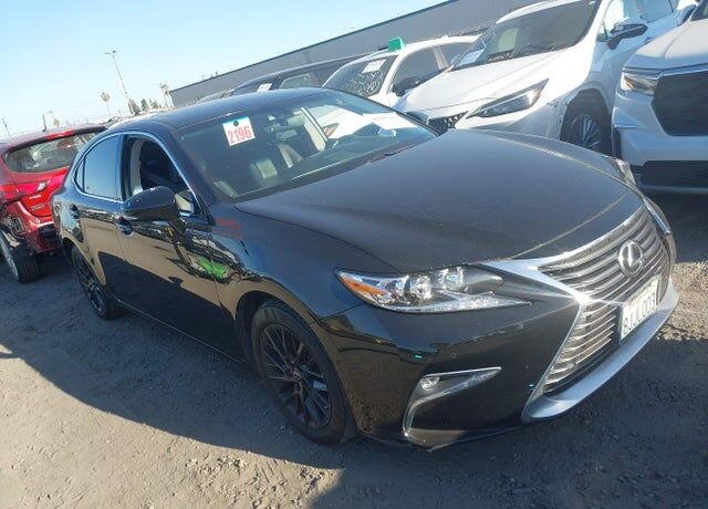 2016 LEXUS ES