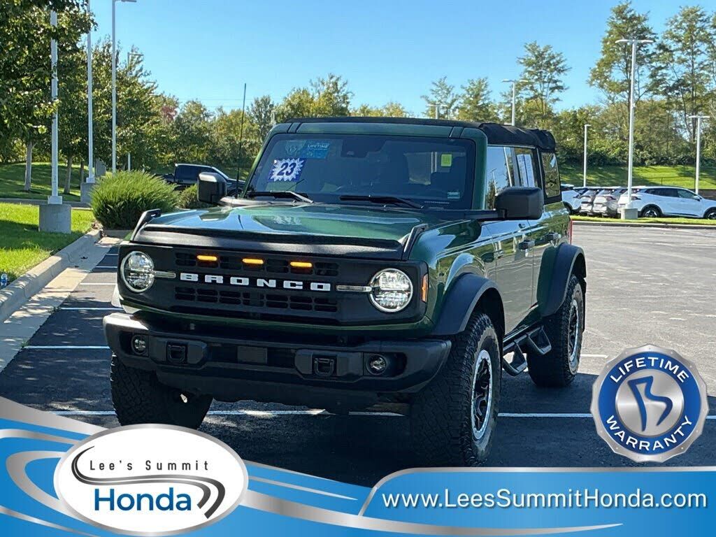 2023 FORD Bronco