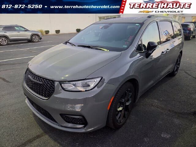 2025 CHRYSLER Pacifica