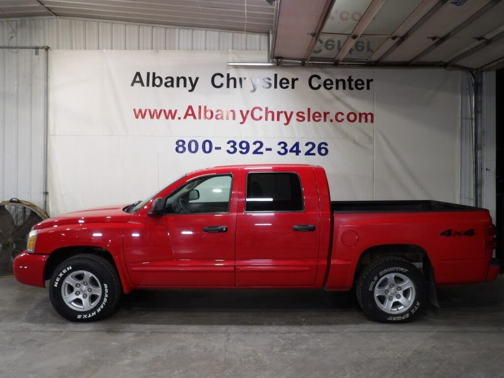 2005 DODGE Dakota
