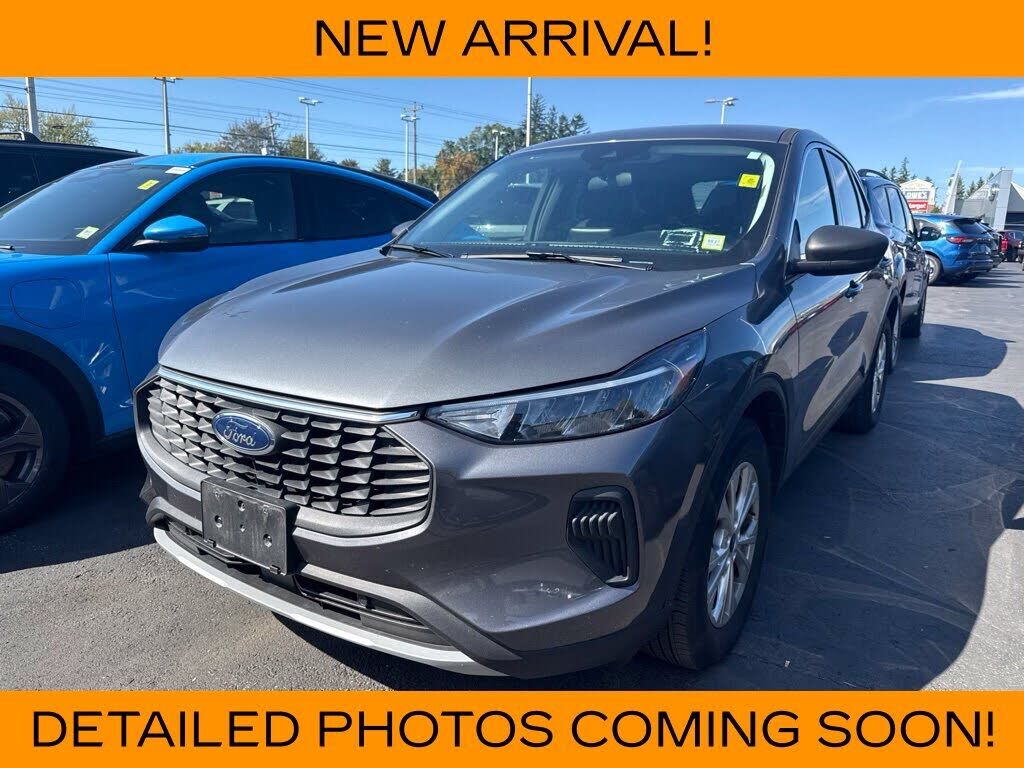 2023 FORD Escape