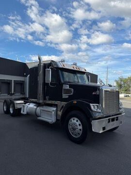 2015 FREIGHTLINER Coronado
