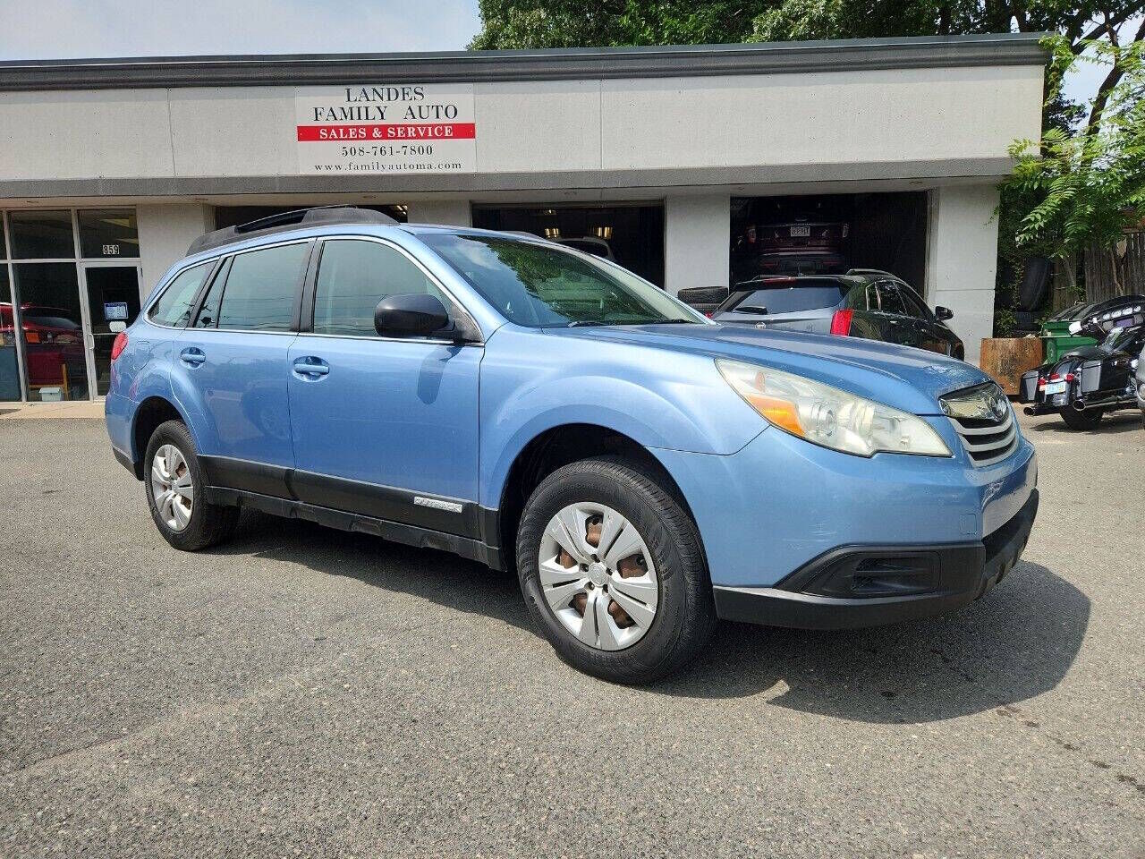 2011 SUBARU Outback