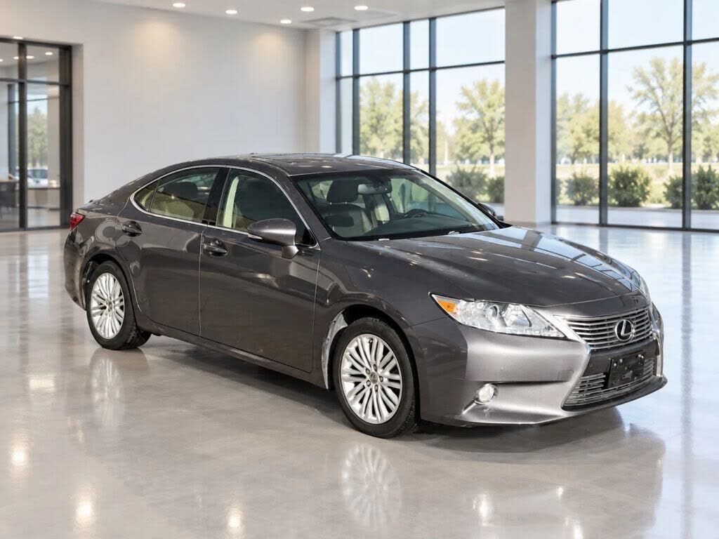 2014 LEXUS ES