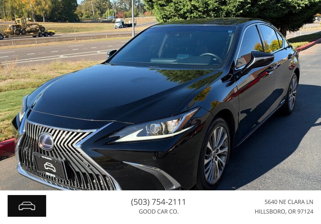 2019 LEXUS ES
