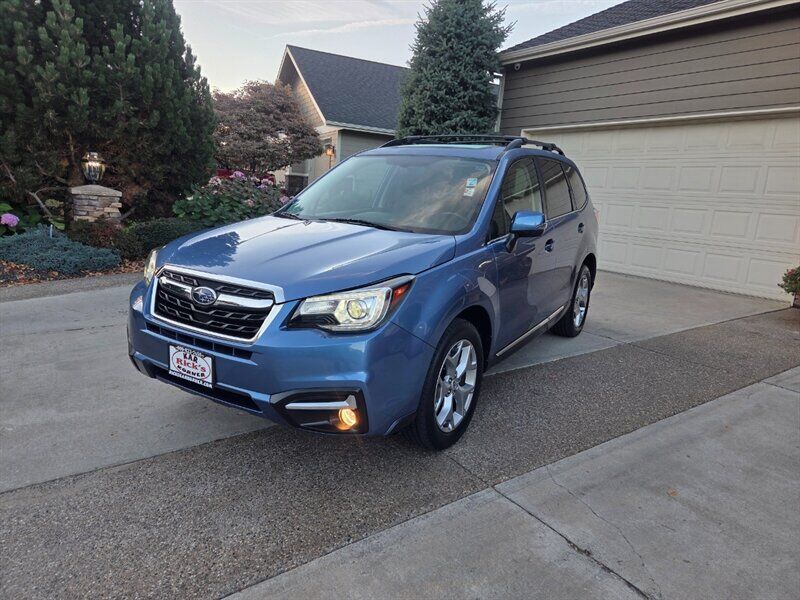 2017 SUBARU Forester