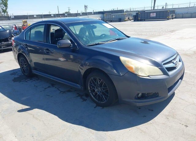 2010 SUBARU Legacy