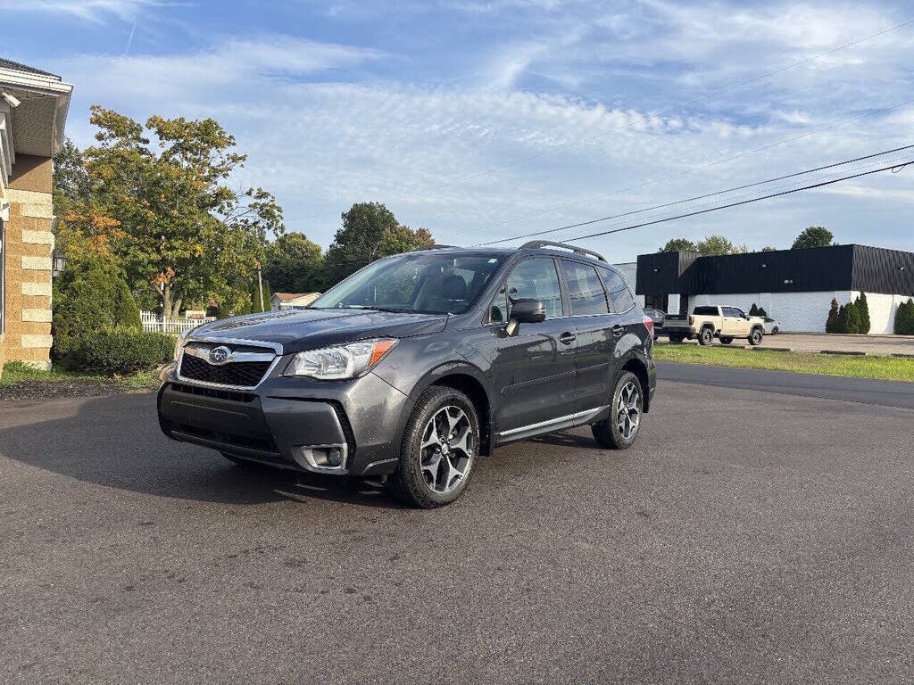 2016 SUBARU Forester