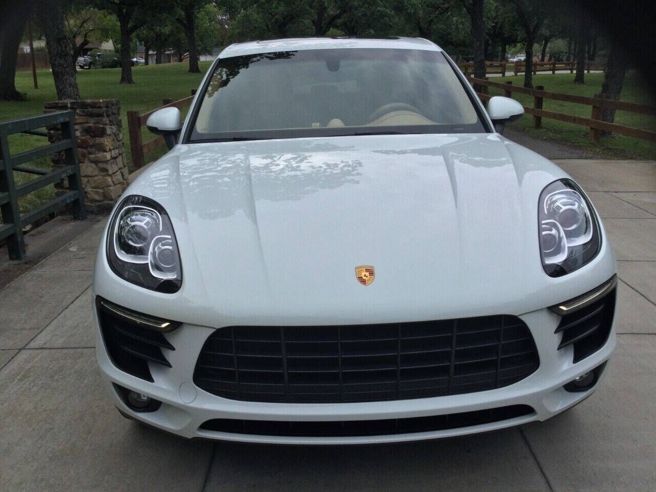 2015 PORSCHE Macan
