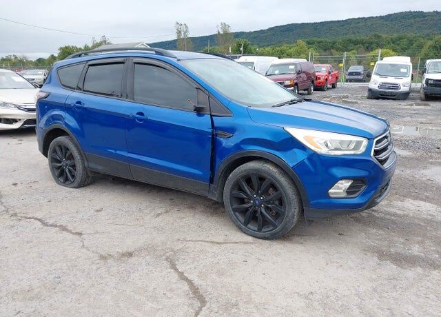 2017 FORD Escape