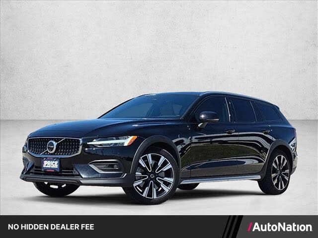 2025 VOLVO V60CC