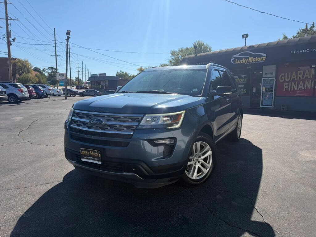 2018 FORD Explorer