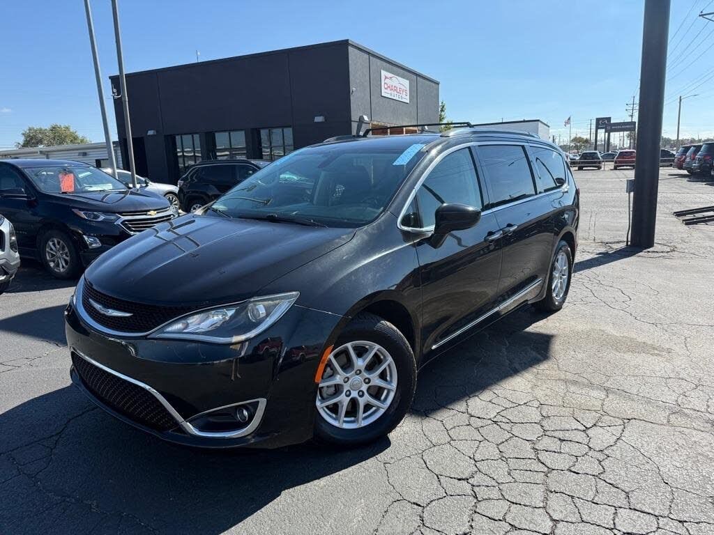 2020 CHRYSLER Pacifica