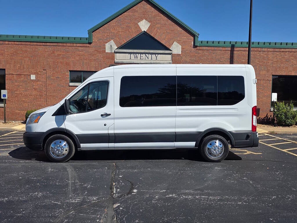 2017 FORD Transit