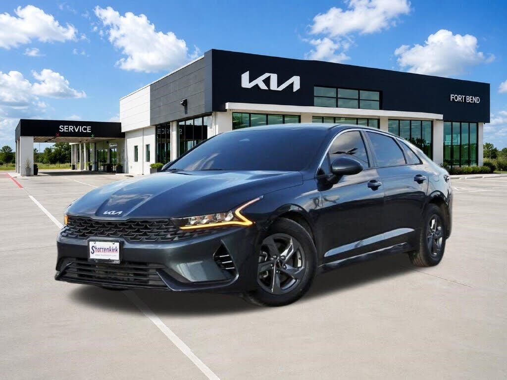 2022 KIA K5