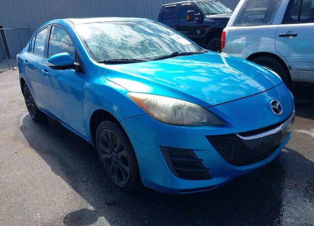 2010 MAZDA Mazda3