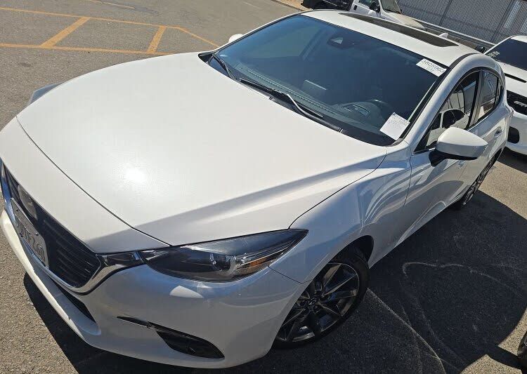 2018 MAZDA Mazda3
