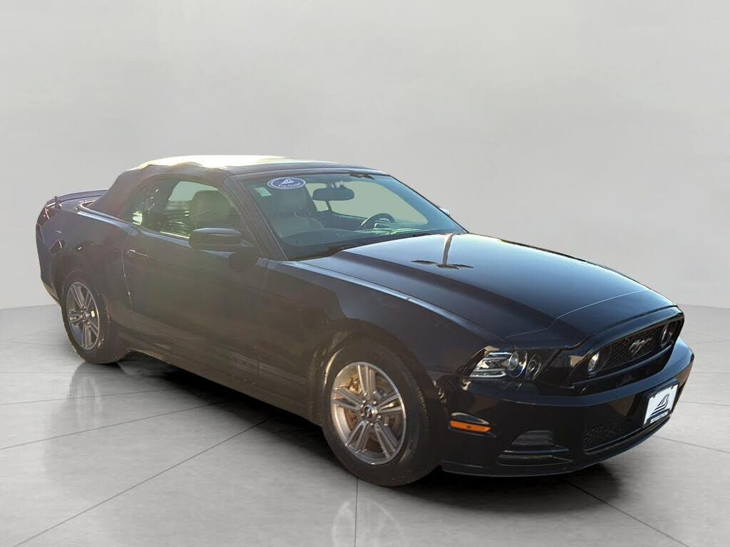 2013 FORD Mustang