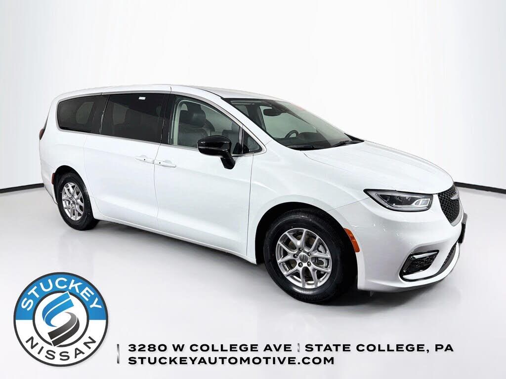 2024 CHRYSLER Pacifica