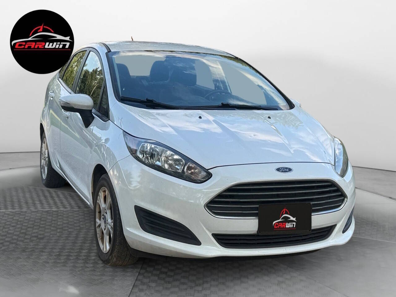 2014 FORD Fiesta