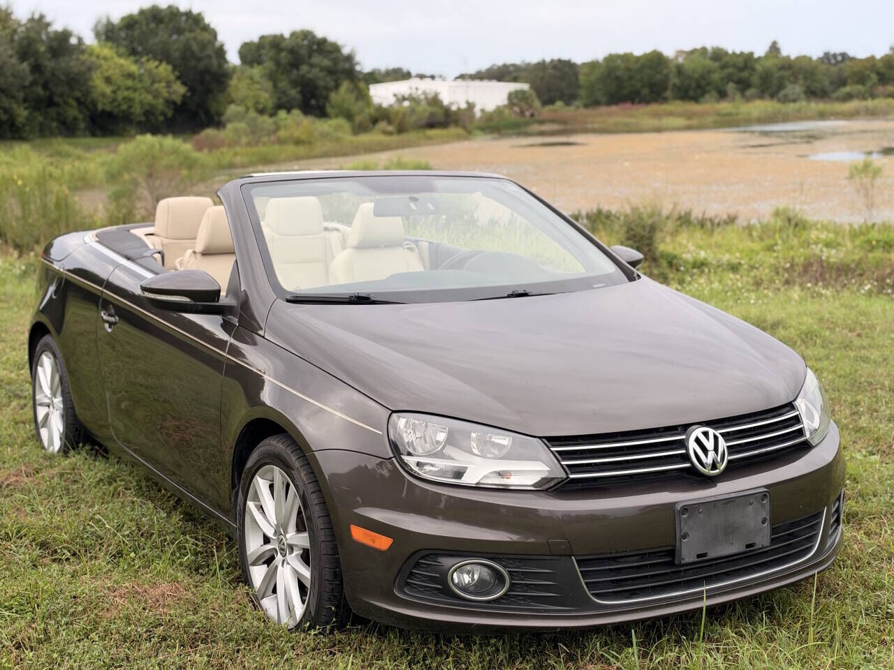 2013 VOLKSWAGEN Eos