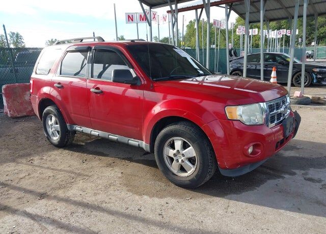 2011 FORD Escape