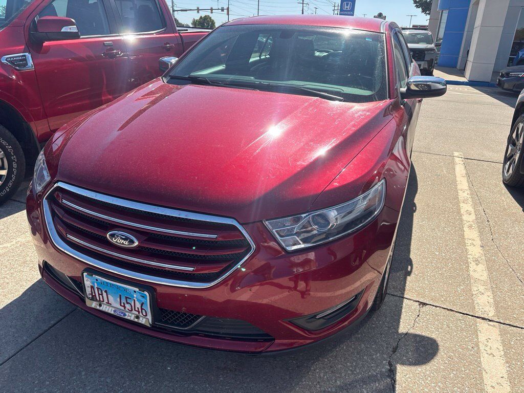 2013 FORD Taurus