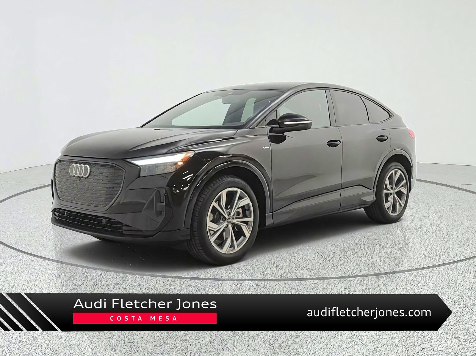 2024 AUDI Q4