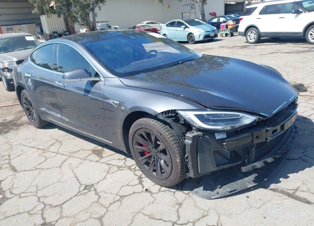 2016 TESLA Model S