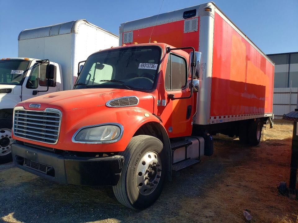 2017 FREIGHTLINER M2