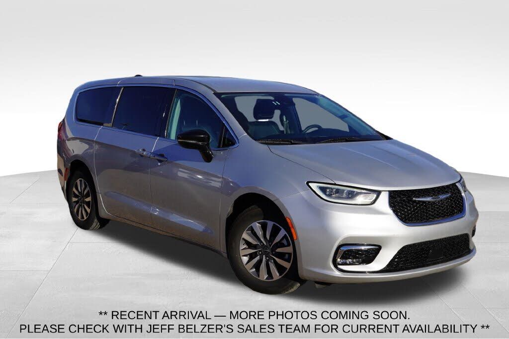 2024 CHRYSLER Pacifica